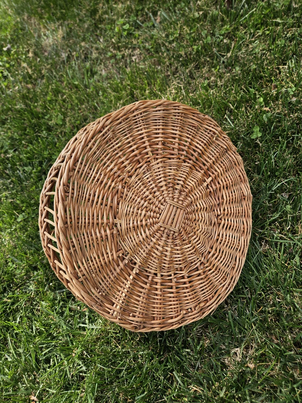 vintage cottagecore boho woven large drinks basket RARE
